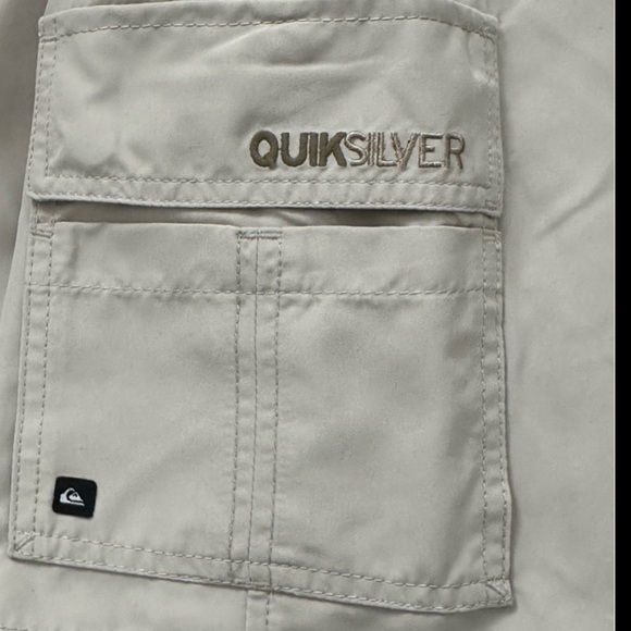 Quiksilver Tan/Green Cargo Shorts Knee Length Snap Close Cargo Pocket Waist 24 - Picture 13 of 14